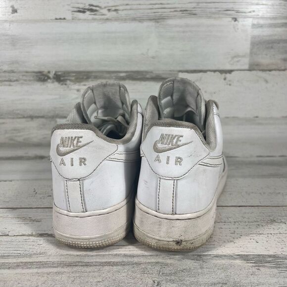 Nike Men's Air‎ Force 1 LE Low Triple White Sneakers DH2920-111 Size 12 US - Picture 3 of 8